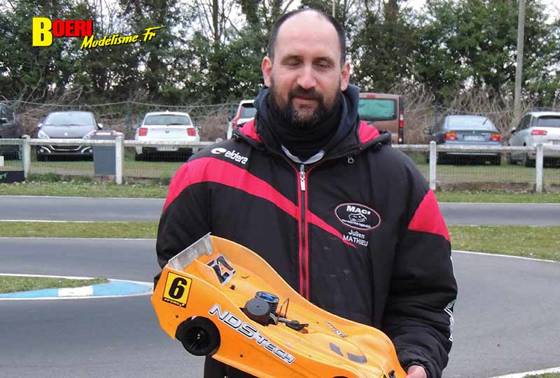 1ère cf piste 1/8 thermique classique et brushless électrique à evry club mrte les 12 et 13 mars 2022