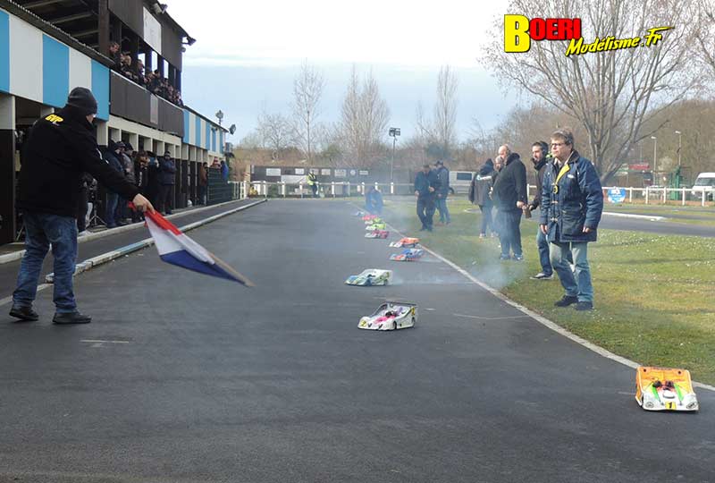 1ère cf piste 1/8 thermique classique et brushless électrique à evry club mrte les 12 et 13 mars 2022