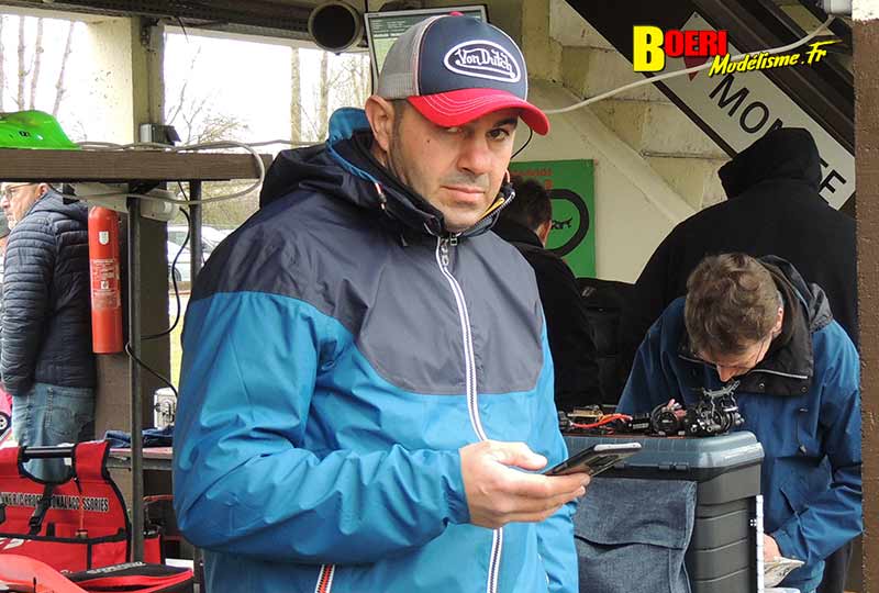 1ère cf piste 1/8 thermique classique et brushless électrique à evry club mrte les 12 et 13 mars 2022