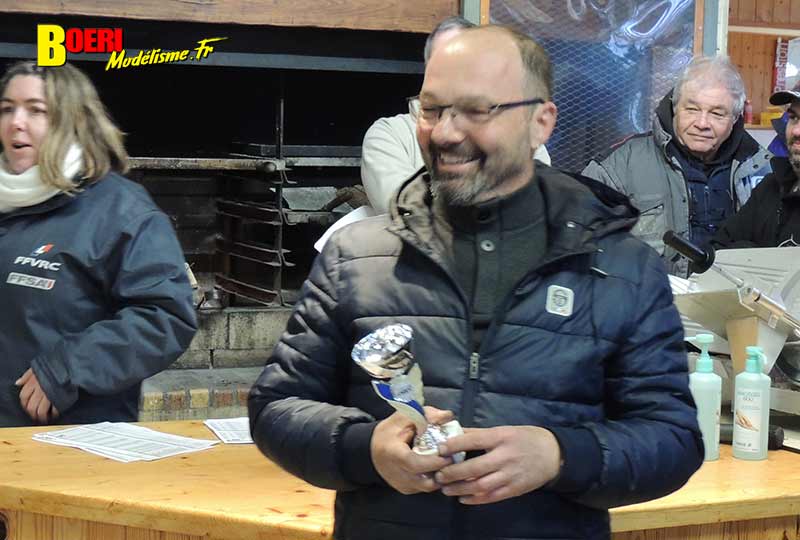 1ère cf piste 1/8 thermique classique et brushless électrique à evry club mrte les 12 et 13 mars 2022