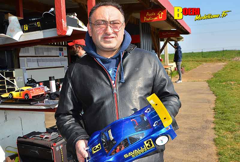 modelisme 1ère cf piste 1/10 thermique à sens au club A2Tech avec f1 et pan car