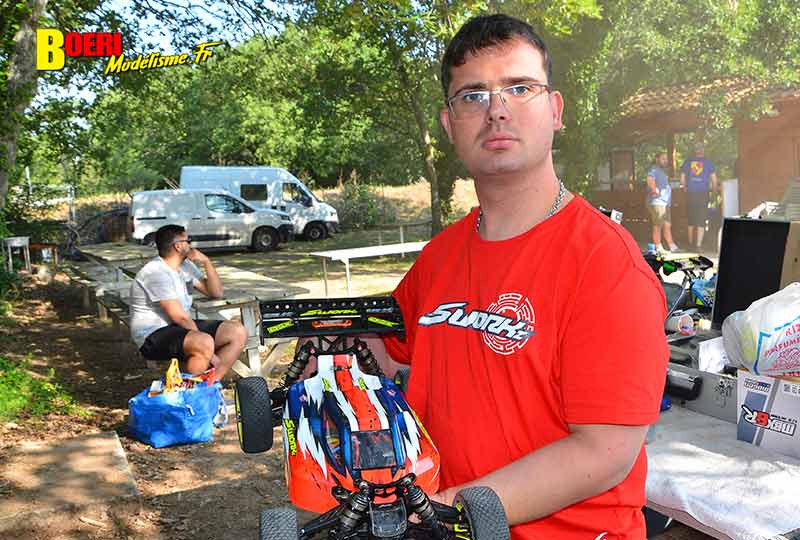 course tt 1/8 thermique et brushless à Lacoste au club aspomola le 15 mai 2022