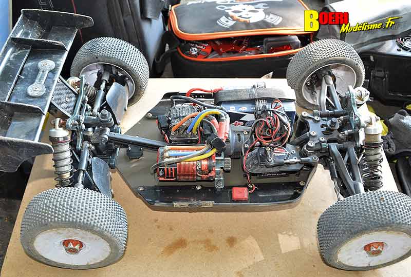 course tt 1/8 thermique et brushless à Lacoste au club aspomola le 15 mai 2022