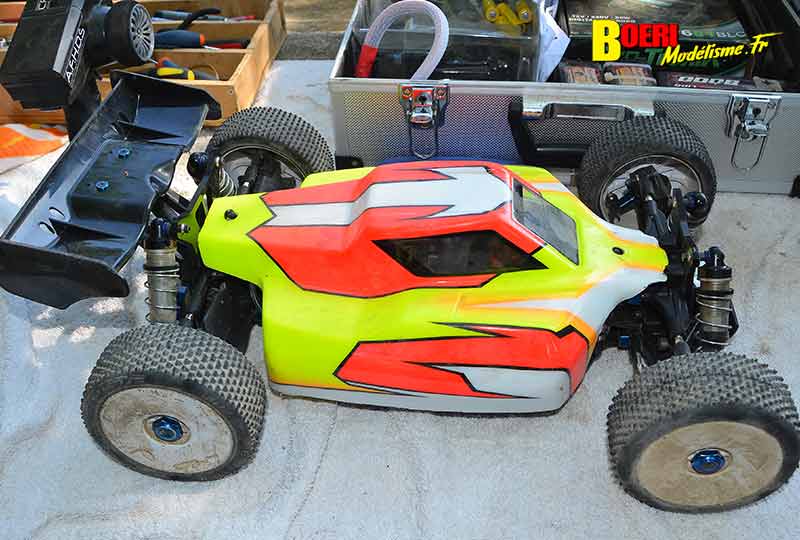 course tt 1/8 thermique et brushless à Lacoste au club aspomola le 15 mai 2022