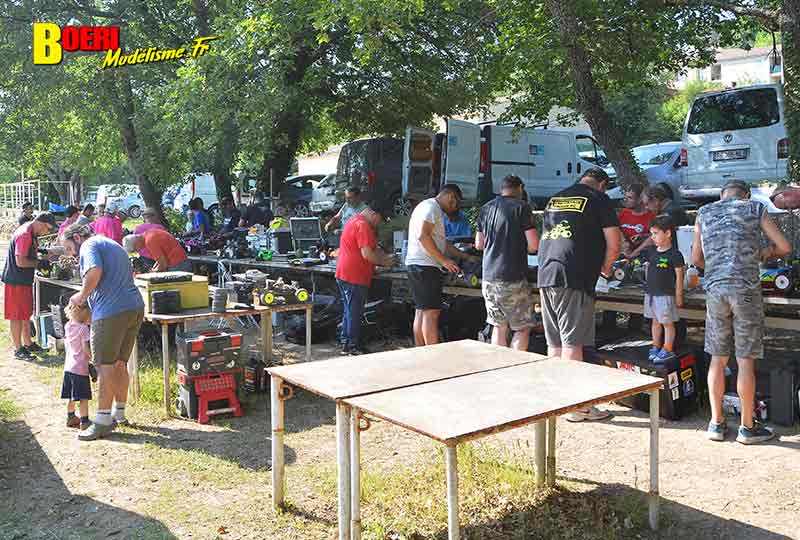 course tt 1/8 thermique et brushless à Lacoste au club aspomola le 15 mai 2022