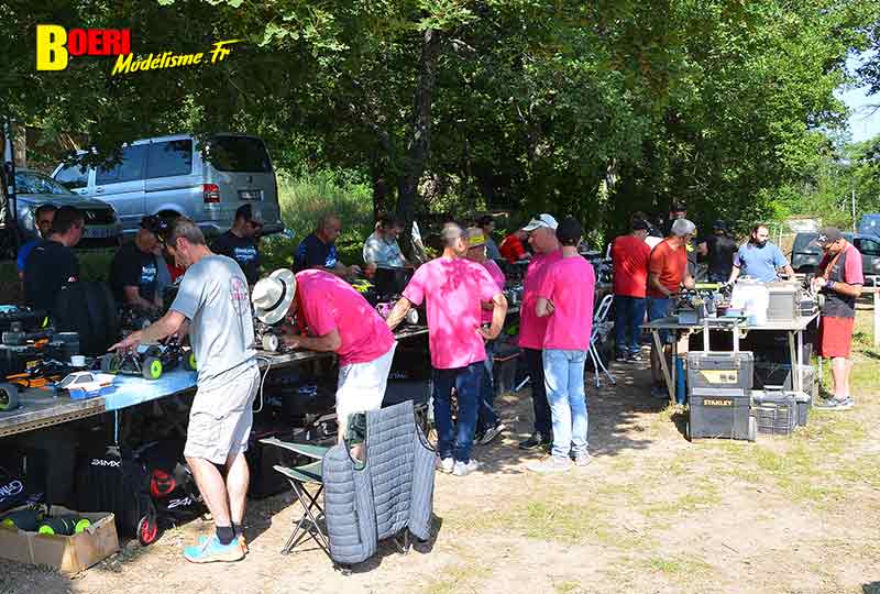 course tt 1/8 thermique et brushless à Lacoste au club aspomola le 15 mai 2022