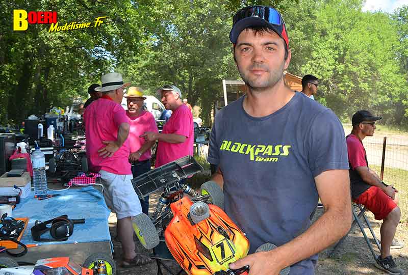 course tt 1/8 thermique et brushless à Lacoste au club aspomola le 15 mai 2022