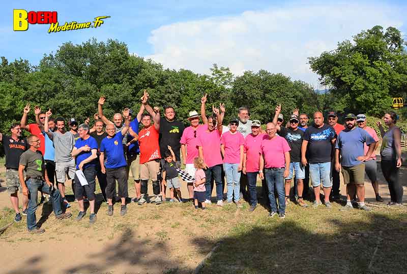 course tt 1/8 thermique et brushless à Lacoste au club aspomola le 15 mai 2022