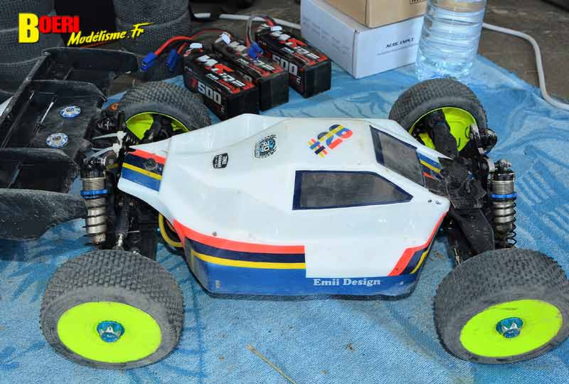 course tt 1/8 thermique et brushless à Lacoste au club aspomola le 15 mai 2022