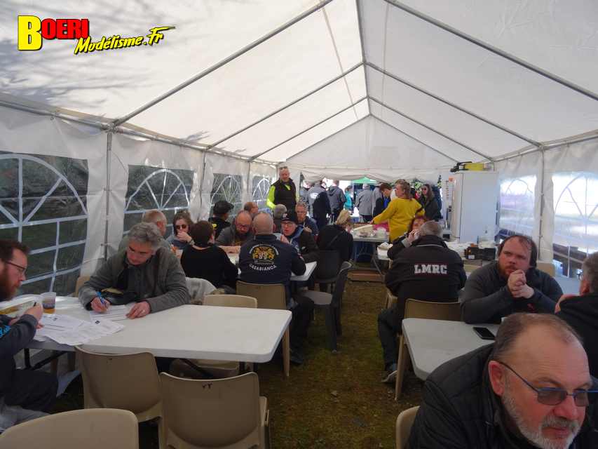 cf piste 1/8ème classique et brushless à tourlaville 8 et 9 avril 2023