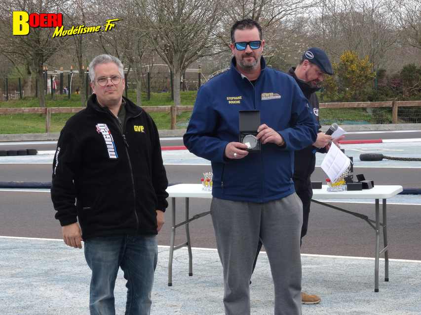 cf piste 1/8ème classique et brushless à tourlaville 8 et 9 avril 2023