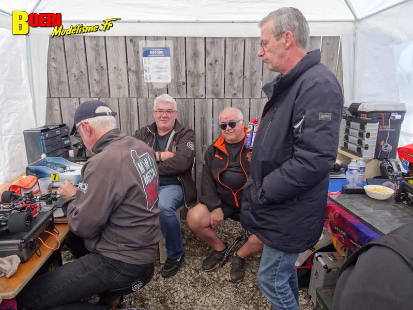 cf piste 1/8ème classique et brushless à tourlaville 8 et 9 avril 2023