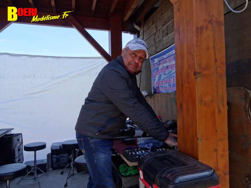 cf piste 1/8ème classique et brushless à tourlaville 8 et 9 avril 2023