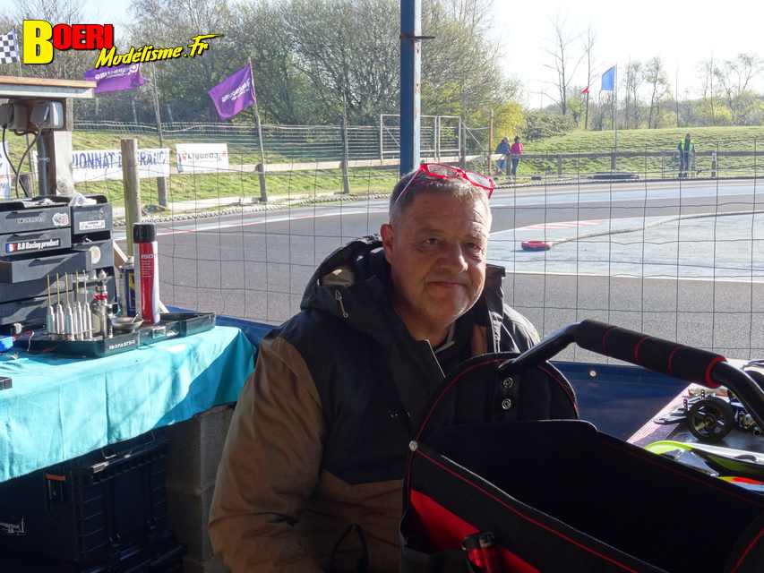 cf piste 1/8ème classique et brushless à tourlaville 8 et 9 avril 2023