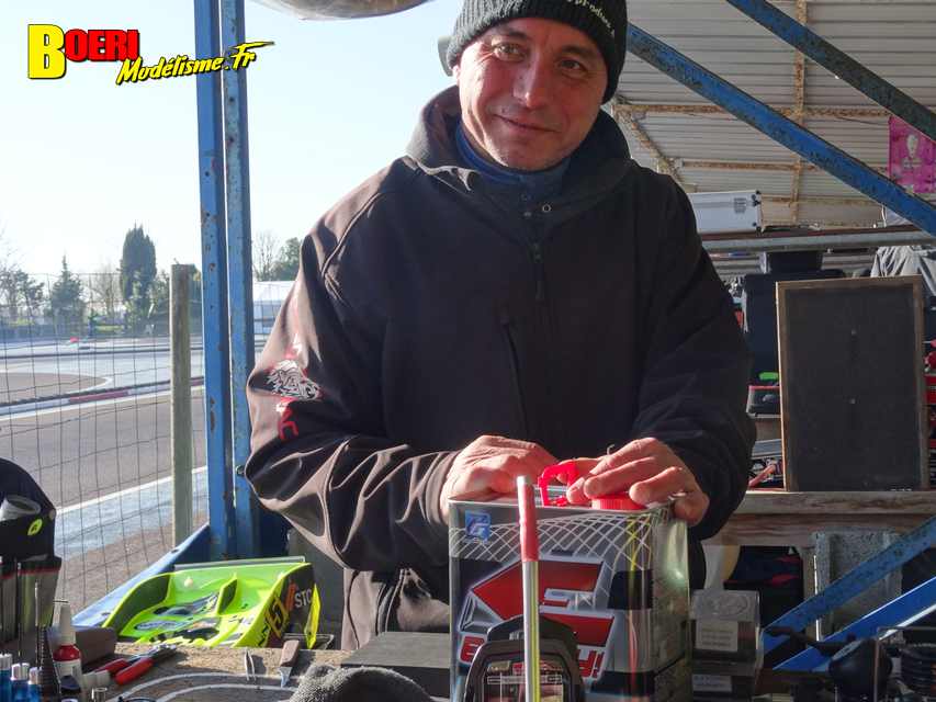 cf piste 1/8ème classique et brushless à tourlaville 8 et 9 avril 2023