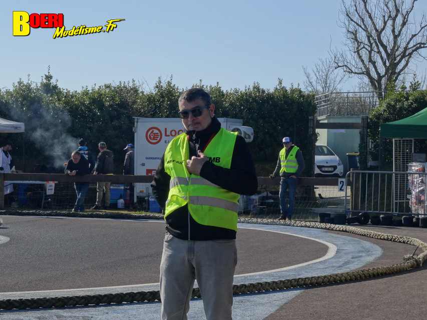 cf piste 1/8ème classique et brushless à tourlaville 8 et 9 avril 2023