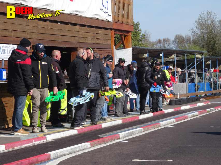 cf piste 1/8ème classique et brushless à tourlaville 8 et 9 avril 2023