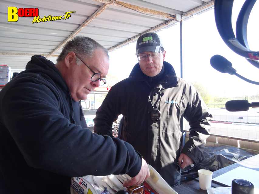 cf piste 1/8ème classique et brushless à tourlaville 8 et 9 avril 2023
