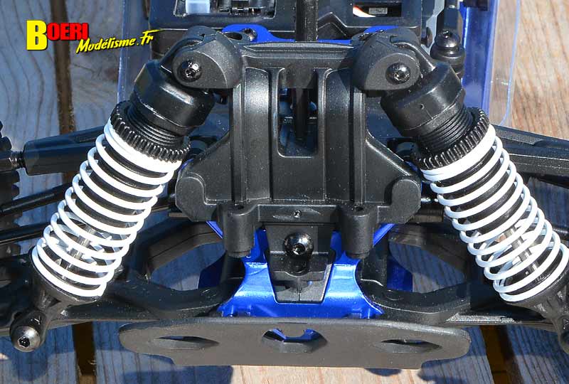 nouveau buggy t2m pirate snake 1/10 réf T4969 électrique 4x4 rtr xl avec moteur brushed à charbons 