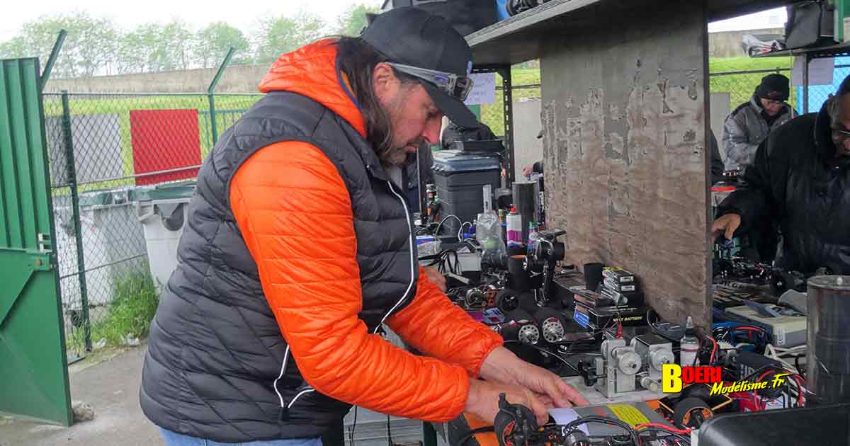 3eme cf piste 1/8ème classique et brushless à aulnay club rsma les 13 et 14 mai 2023