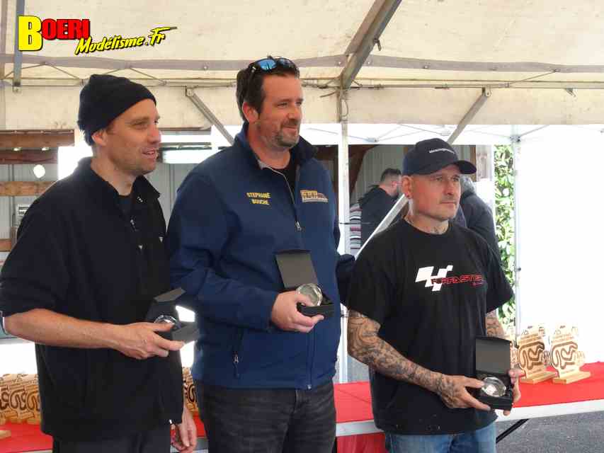 3eme cf piste 1/8ème classique et brushless à aulnay club rsma les 13 et 14 mai 2023