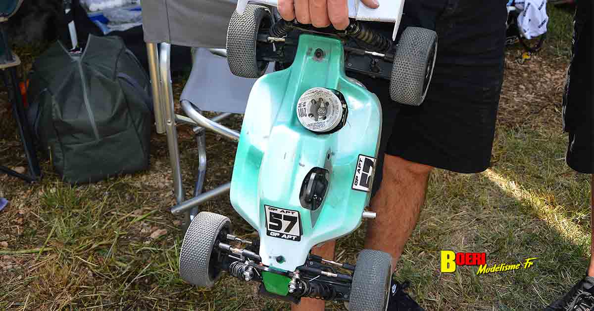 challenge 100% rc 1/8 thermique et électrique à apt club pegase rc racing avec yannick aigoin et maxime noble