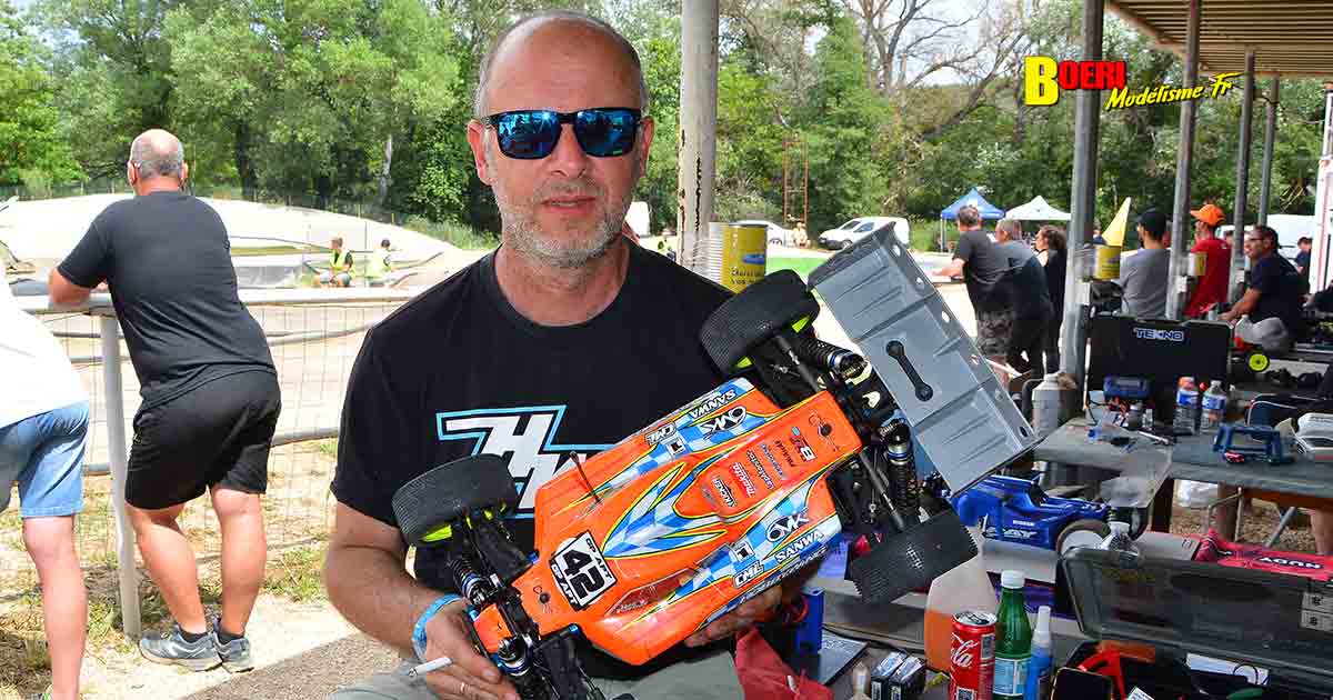 challenge 100% rc 1/8 thermique et électrique à apt club pegase rc racing avec yannick aigoin et maxime noble