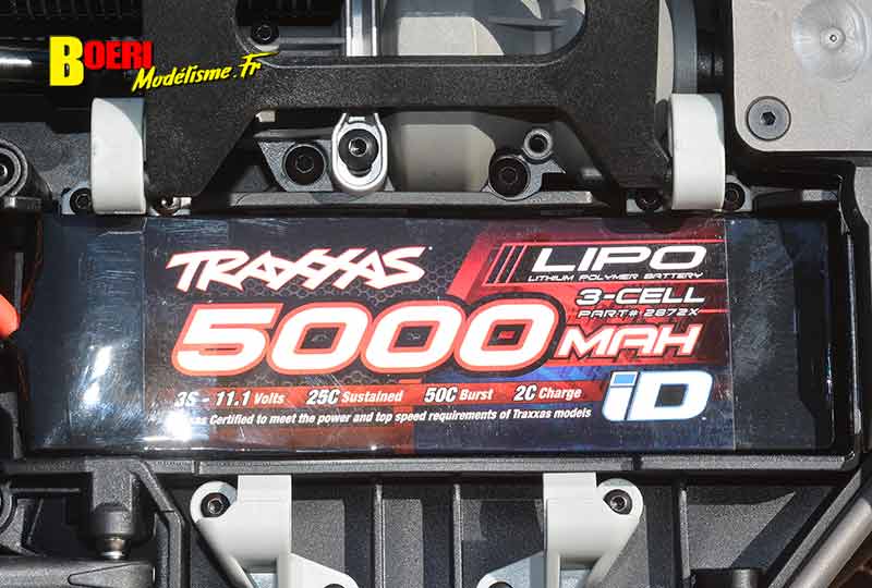 essai voiture rc truck traxxas unlimited desert racer 1/7 électrique brushless 85086-4-rgd