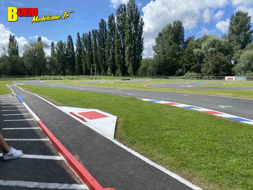 5ème cf piste 1/8ème 4x4 et brushless à vieux charmont club amcc les 02 et 03 septembre 2023 