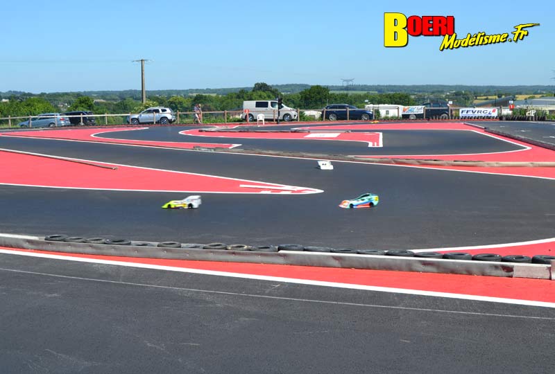 2eme cf piste 1/8 classique thermique et électrique brushless à châteaubourg club CPB35 les 13 et 14 avril 2024