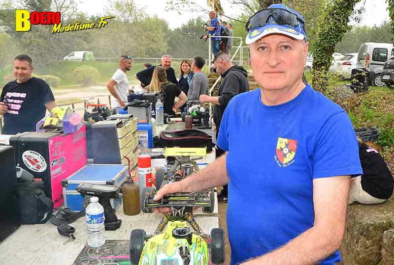 course voitures rc TT 1/8 thermique et électrique à Lacoste club aspomola le 7 avril 2024