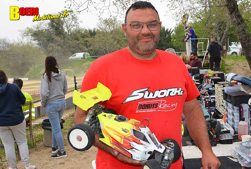 course voitures rc TT 1/8 thermique et électrique à Lacoste club aspomola le 7 avril 2024