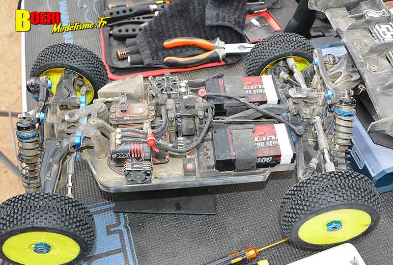 course voitures rc TT 1/8 thermique et électrique à Lacoste club aspomola le 7 avril 2024