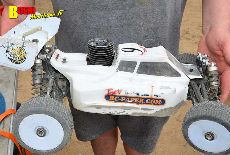 course voitures rc TT 1/8 thermique et électrique à Lacoste club aspomola le 7 avril 2024