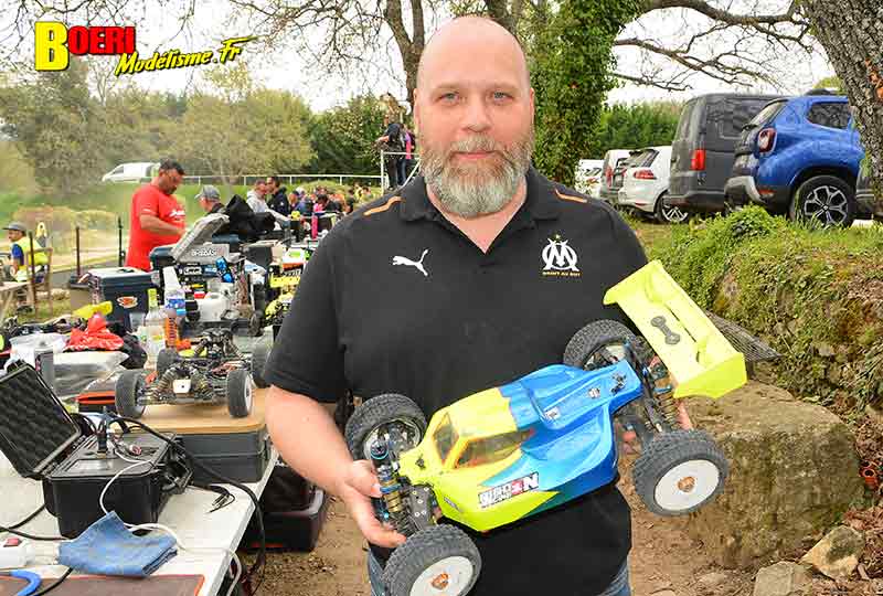 course voitures rc TT 1/8 thermique et électrique à Lacoste club aspomola le 7 avril 2024