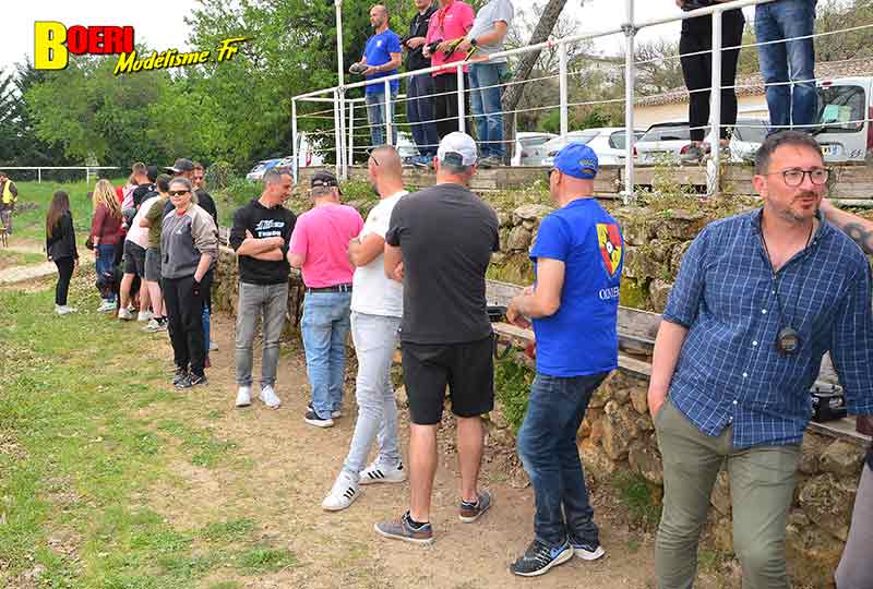 course voitures rc TT 1/8 thermique et électrique à Lacoste club aspomola le 7 avril 2024
