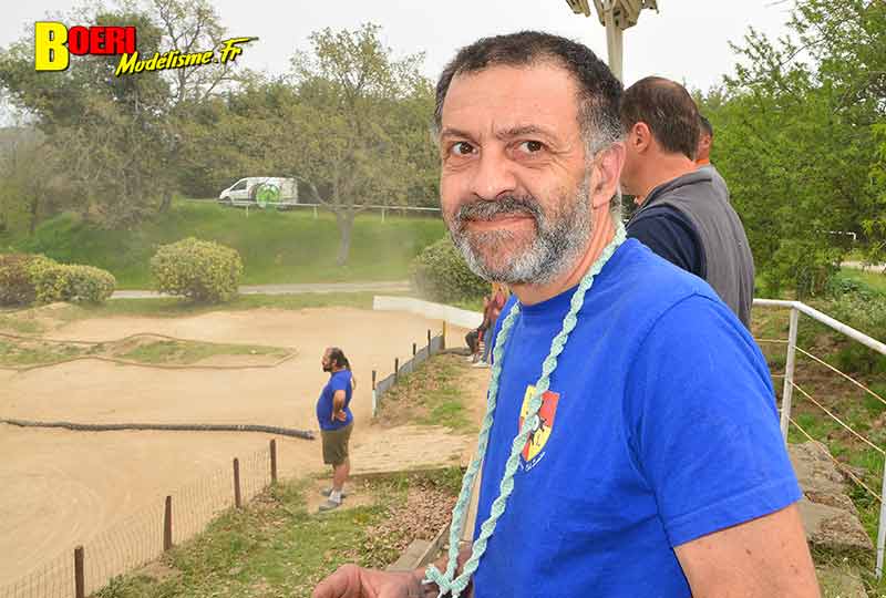 course voitures rc TT 1/8 thermique et électrique à Lacoste club aspomola le 7 avril 2024