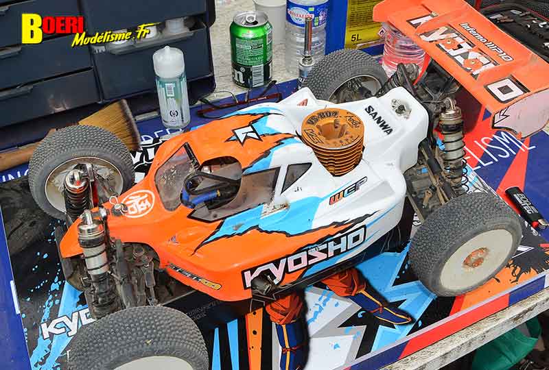 course voitures rc TT 1/8 thermique et électrique à Lacoste club aspomola le 7 avril 2024