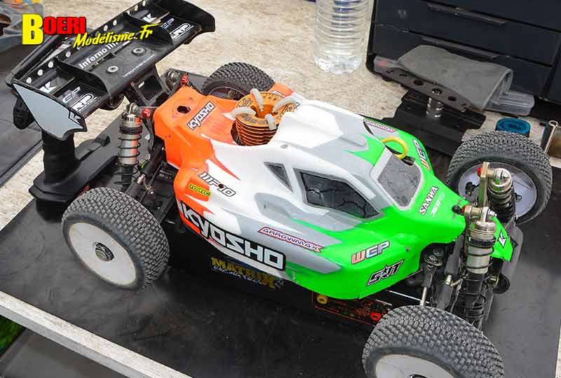 course voitures rc TT 1/8 thermique et électrique à Lacoste club aspomola le 7 avril 2024