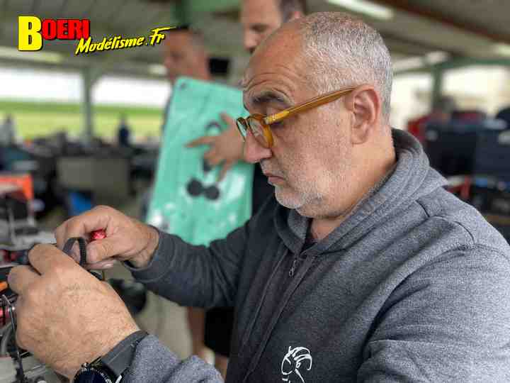 cf piste 1/8eme thermique 4x4 à Beaumont Monteux club bmvrc les 8 et 9 juin 2024 