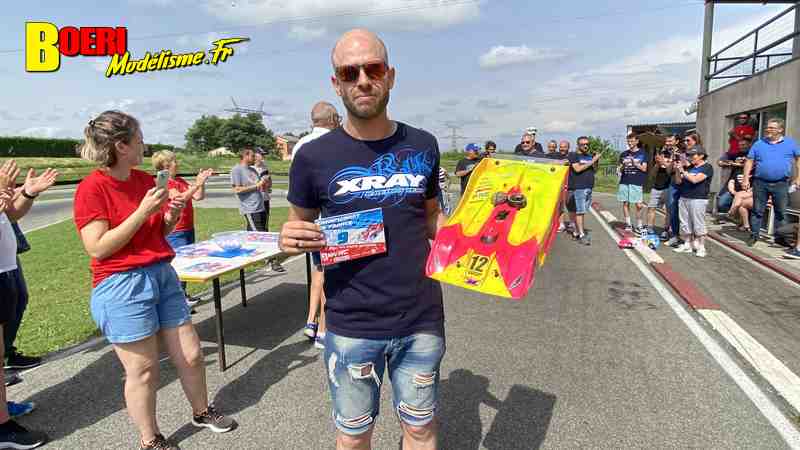 cf piste 1/8eme thermique 4x4 à Beaumont Monteux club bmvrc les 8 et 9 juin 2024 