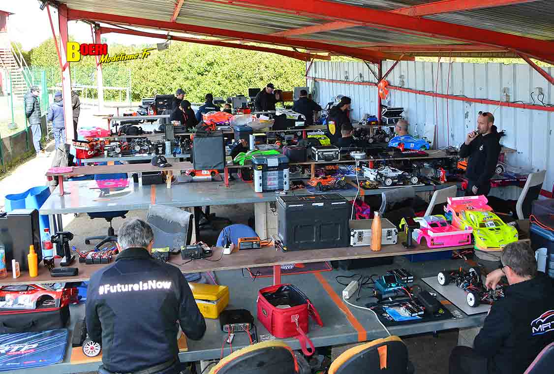 8eme manche du challenge mini racing tour de provence à monteux club mvrc 20 avril 2025