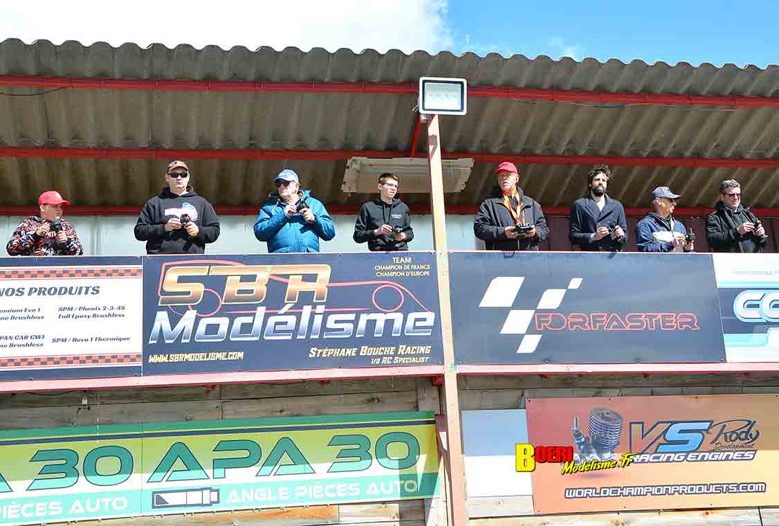 8eme manche du challenge mini racing tour de provence à monteux club mvrc 20 avril 2025