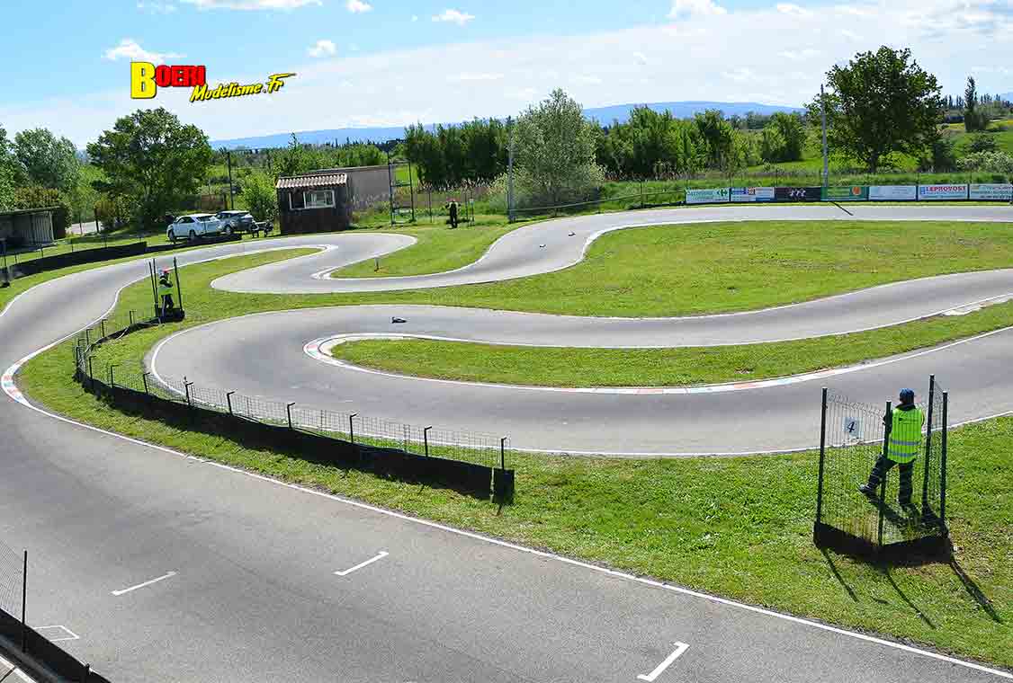 8eme manche du challenge mini racing tour de provence à monteux club mvrc 20 avril 2025