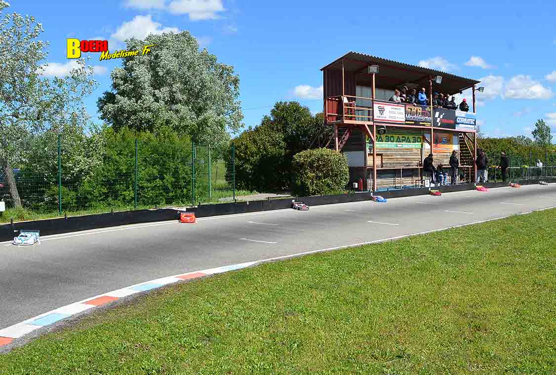 8eme manche du challenge mini racing tour de provence à monteux club mvrc 20 avril 2025