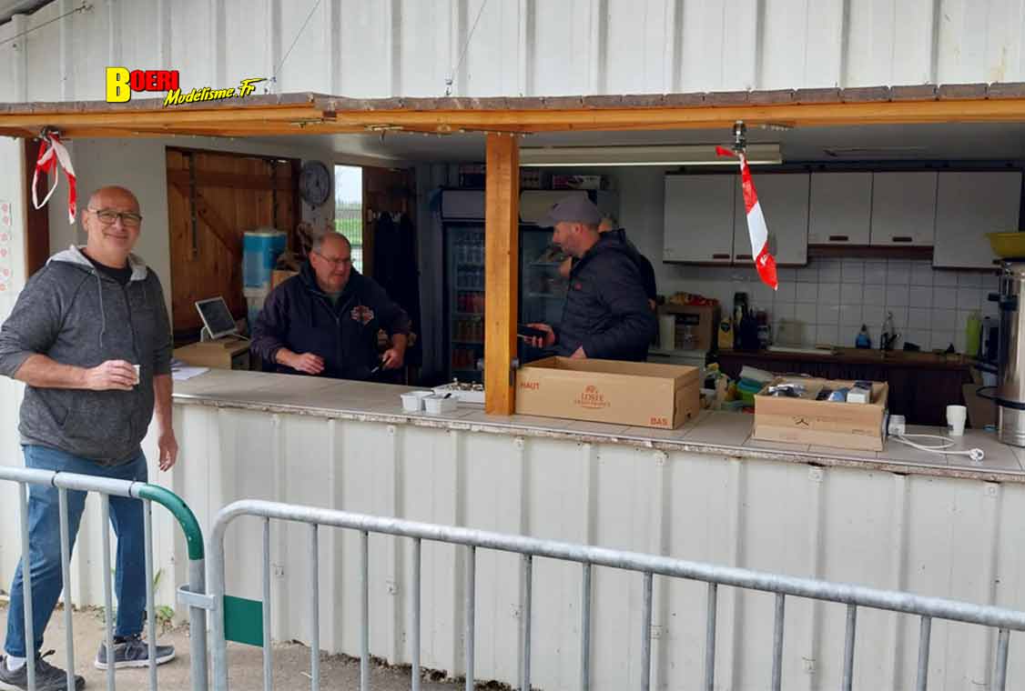 cf piste 1/5 thermique et électrique à Montceau les Mines cmarc 26 et 27 avril 2025 