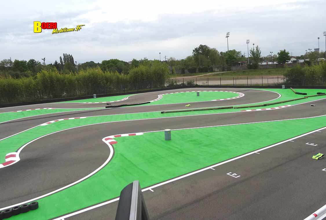 cf piste 1/5 thermique et électrique à Montceau les Mines cmarc 26 et 27 avril 2025 
