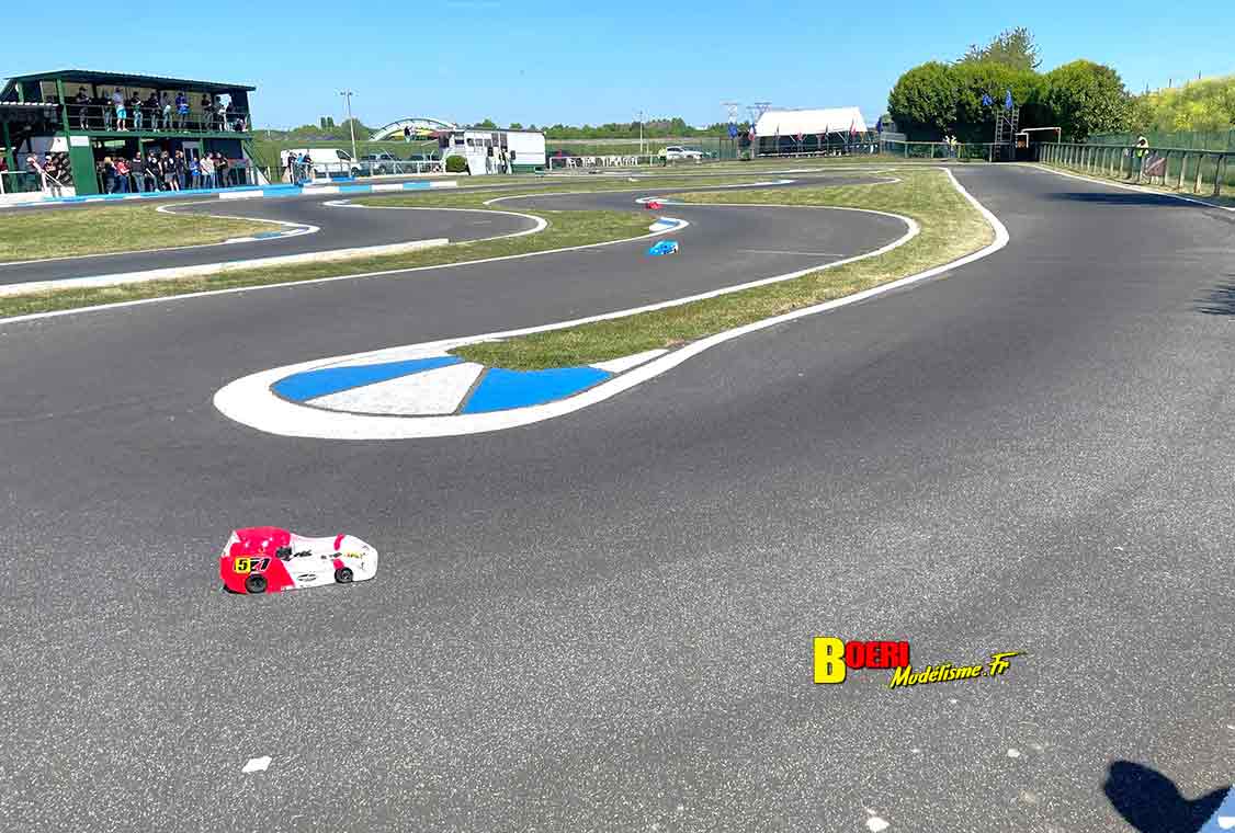3eme cf piste 1/8 classique à Aulnay circuit carole club RSMA93 les 10 et 11 mai 2025