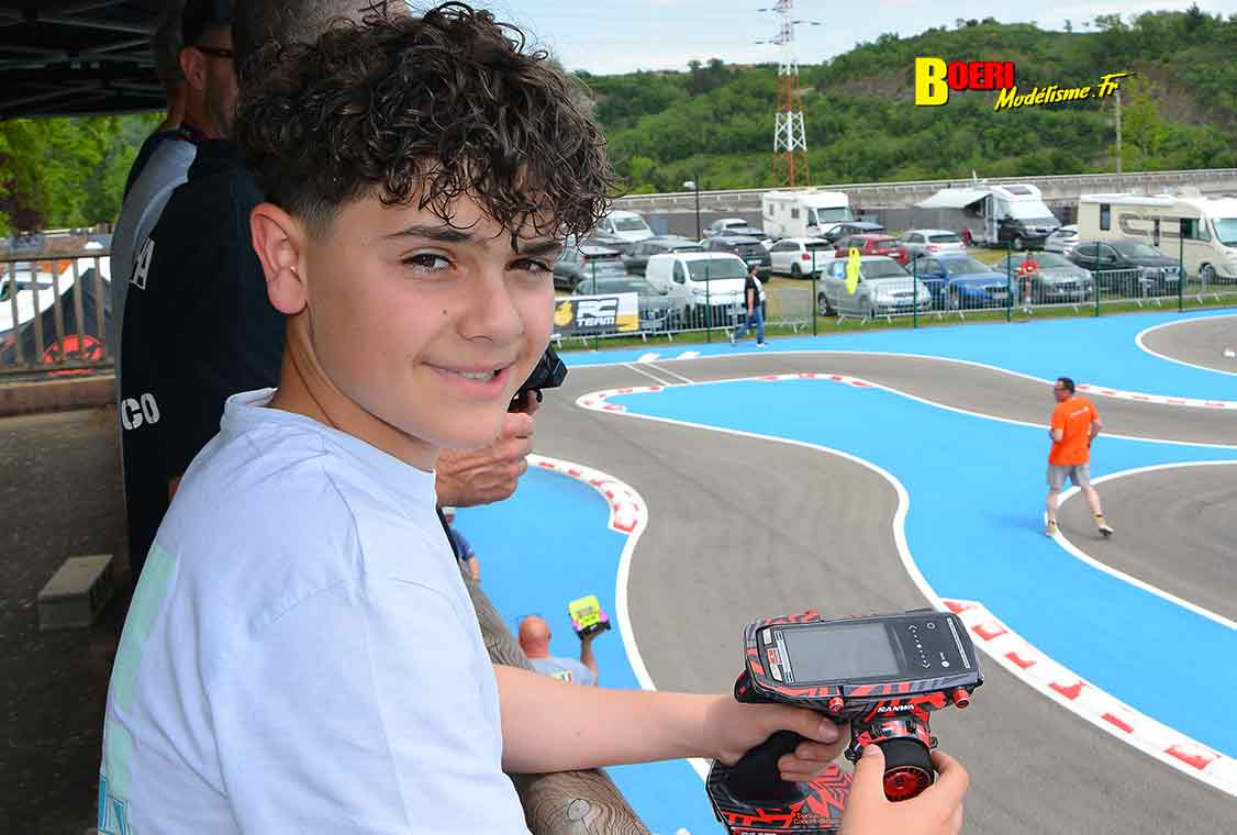 challenge TETC Tamiya piste 1/10 électrique à Villerest MRCV42 03 et 04 mai 2025