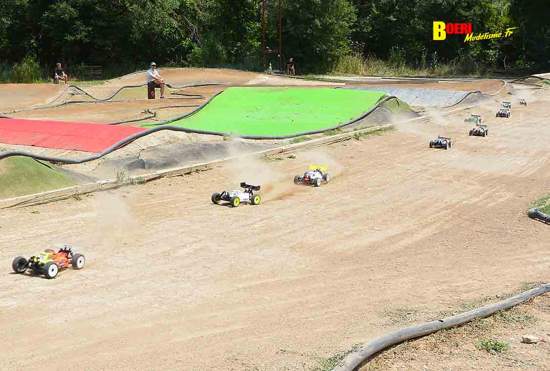 challenge 100% RC de voitures radiocommandées TT 1/8 à Apt les 7 et 8 juin 2025 